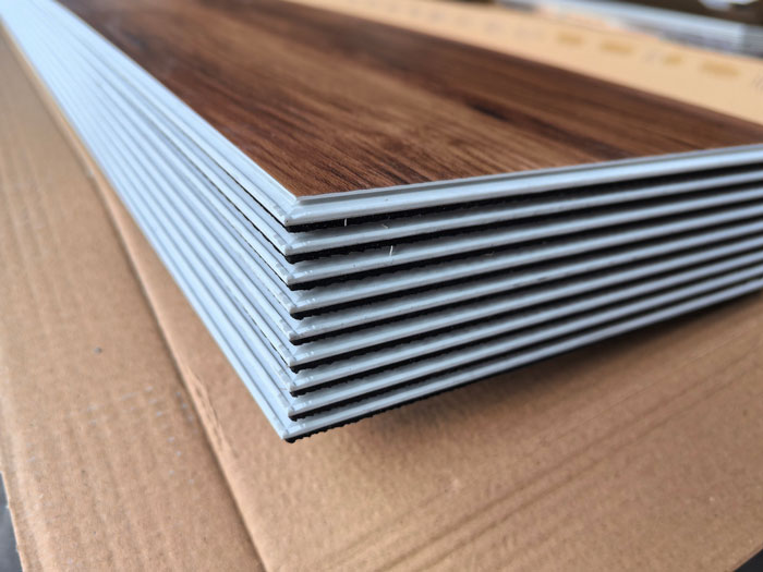 Thanh lý sàn nhựa