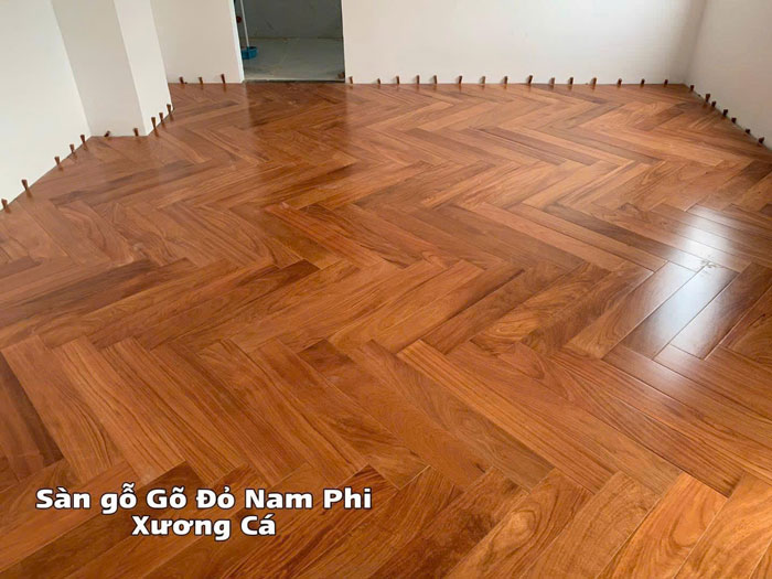 sàn gỗ Gõ Đỏ xương cá