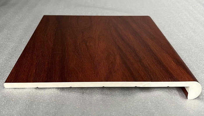 Mặt bậc cầu thang nhựa giả gỗ đặc