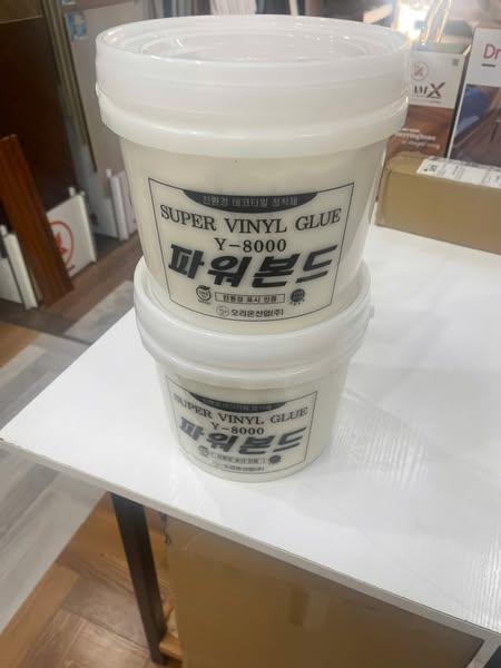 Keo dán sàn nhựa Y 8000