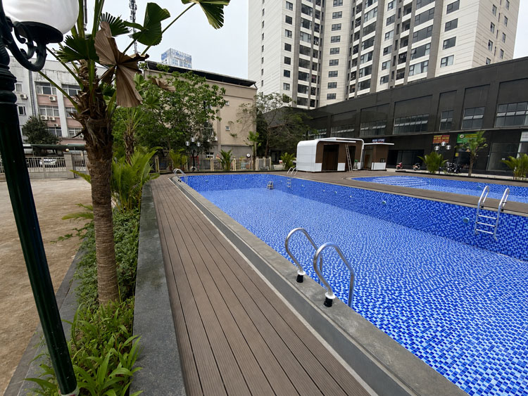 Nên dùng sàn gỗ nhựa ngoài trời 2m2 hay 2m9