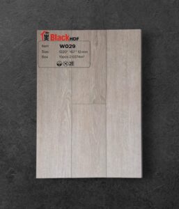 Sàn gỗ One Black cốt đen W029